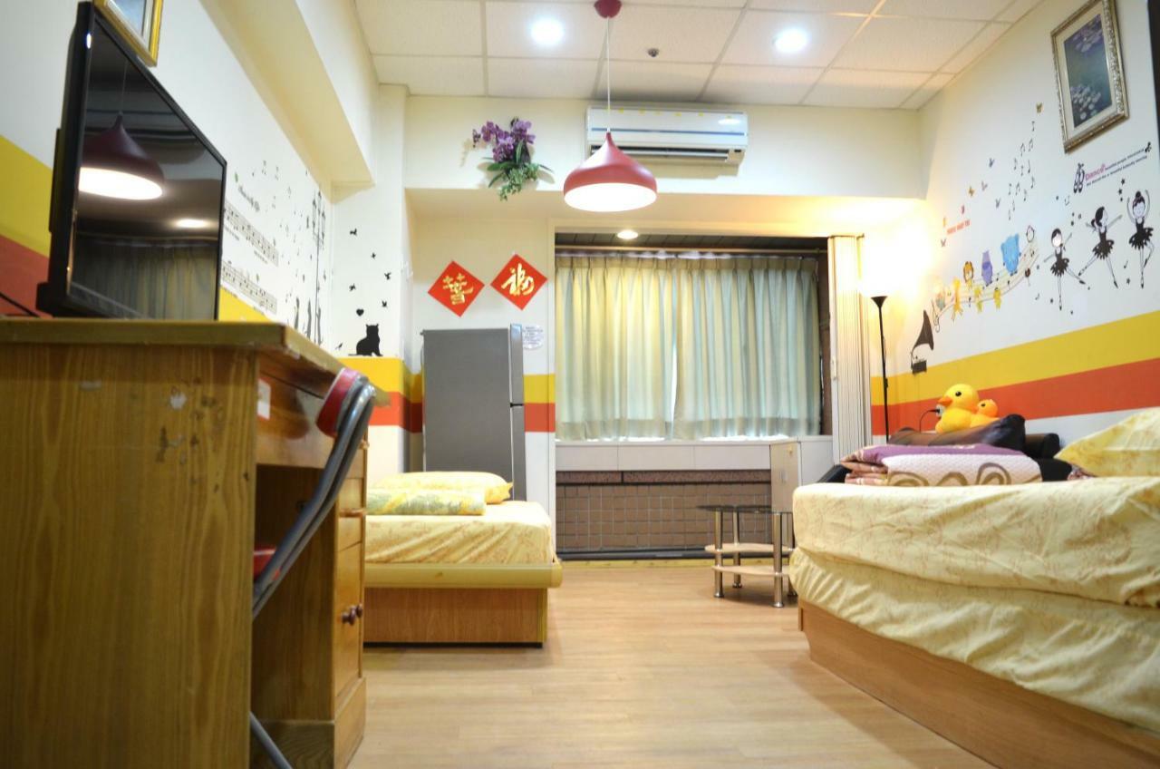 Holo Hostel Тайбэй Экстерьер фото